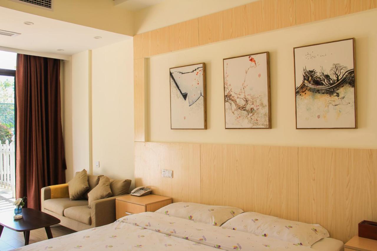 Tee 3* Thượng Hải