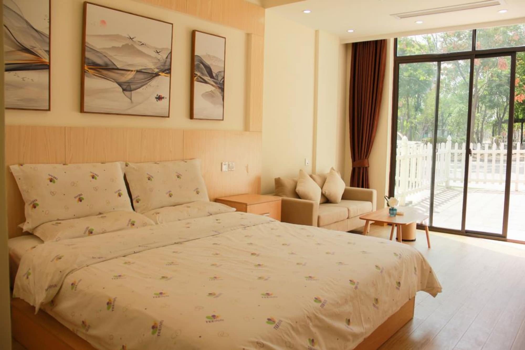 Tee Thượng Hải